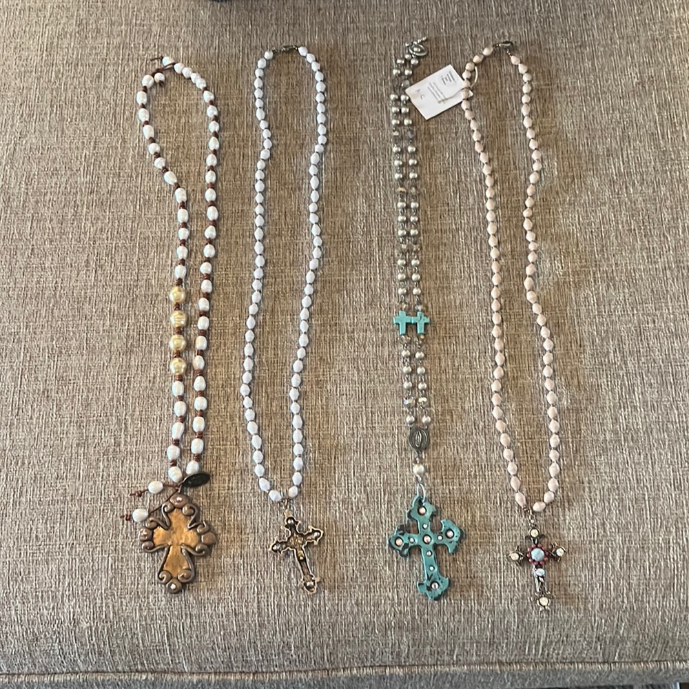 Cross collection 4 necklaces